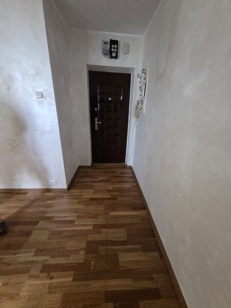 Titan, Circa 13 Politie,